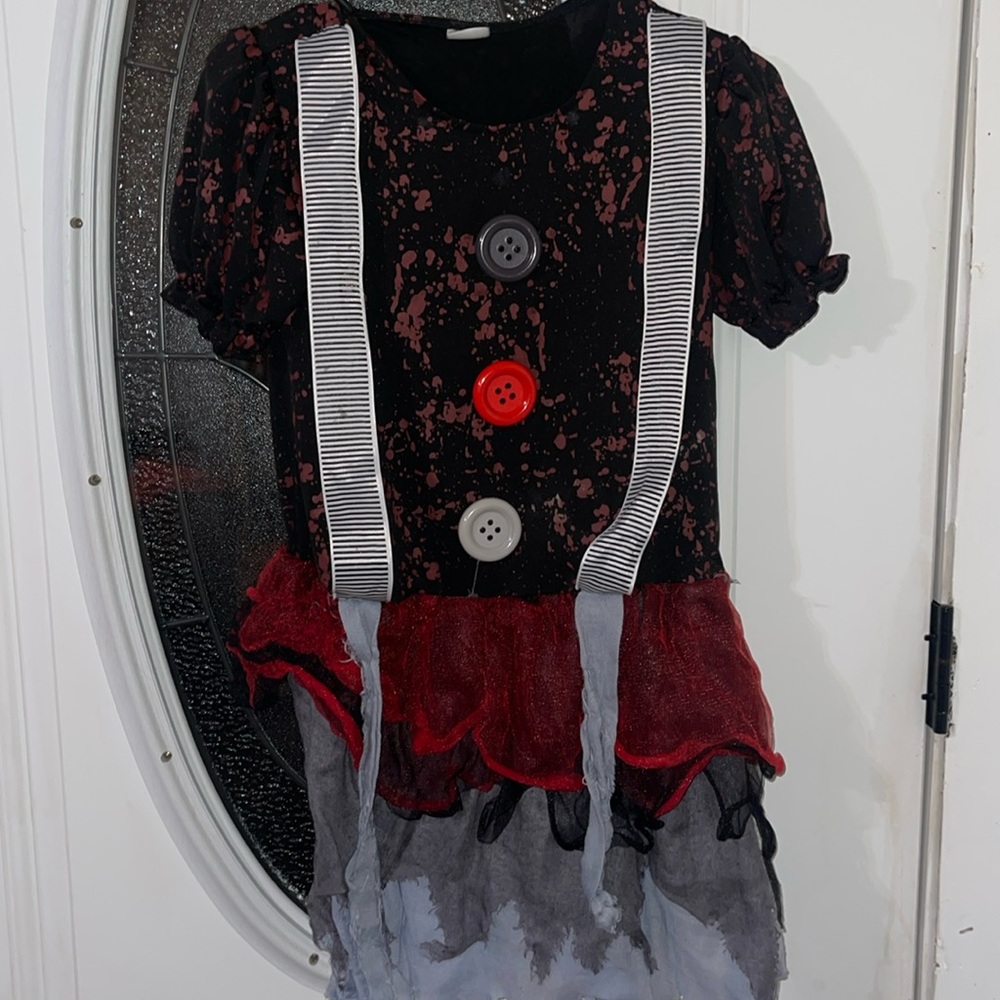 Pennywise Halloween costume kids size extra large